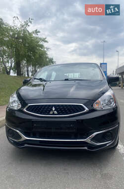 Хэтчбек Mitsubishi Mirage 2020 в Киеве