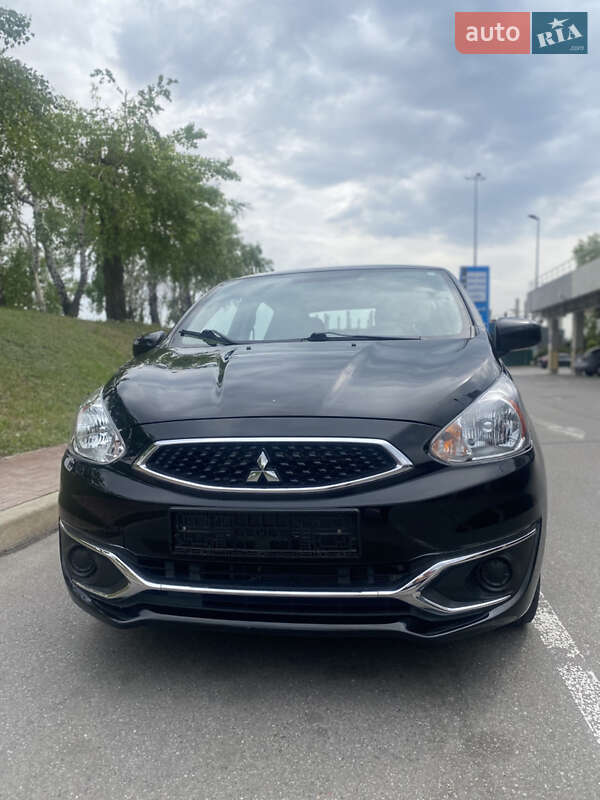 Хэтчбек Mitsubishi Mirage 2020 в 