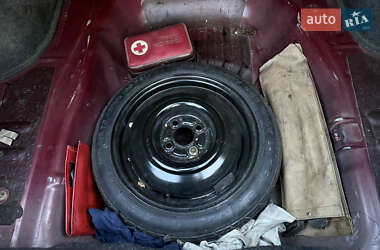 Седан Mitsubishi Mirage 1999 в 