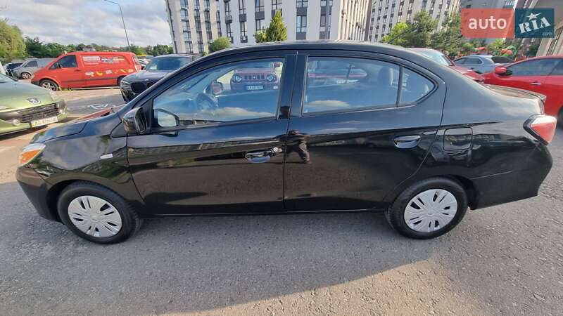 Седан Mitsubishi Mirage 2020 в Крюковщине