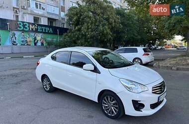 Седан Mitsubishi Mirage 2017 в 