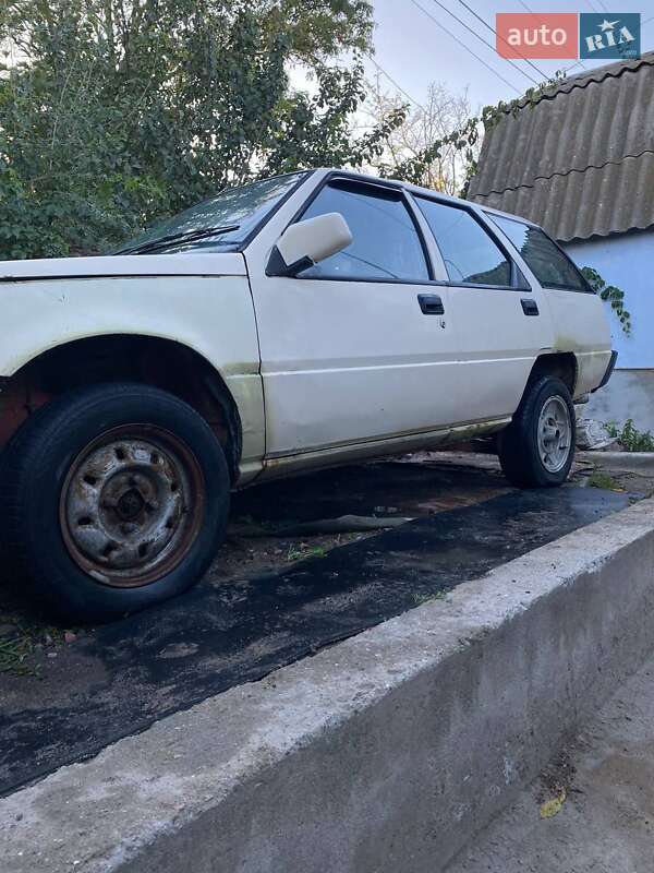 Універсал Mitsubishi Mirage 1984 в Миколаєві