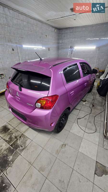 Хетчбек Mitsubishi Mirage 2014 в Києві