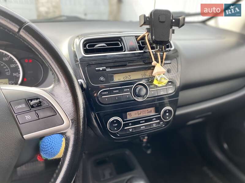 Хэтчбек Mitsubishi Mirage 2013 в Харькове