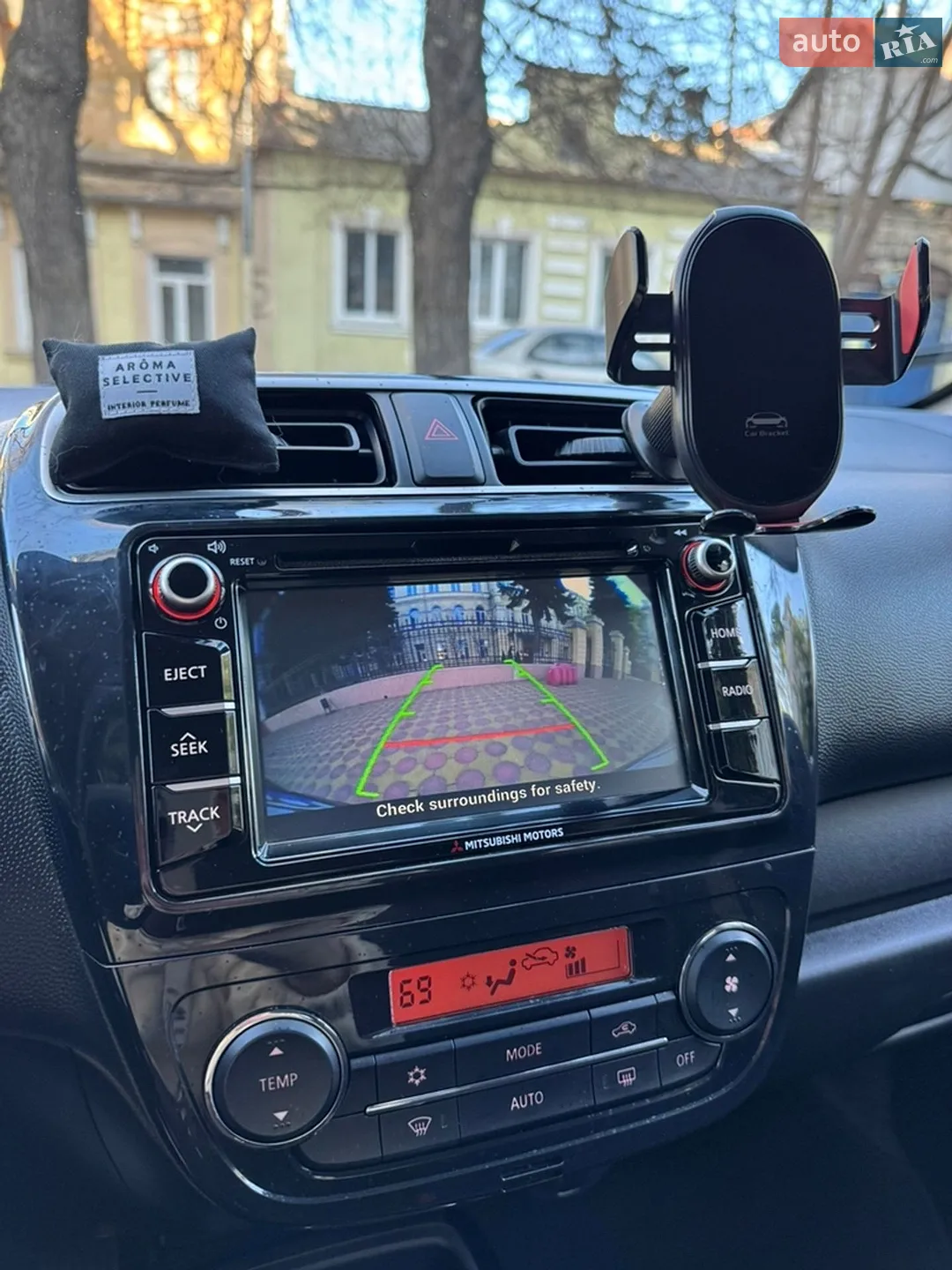 2019 Mitsubishi Mirage - мініатюра 20