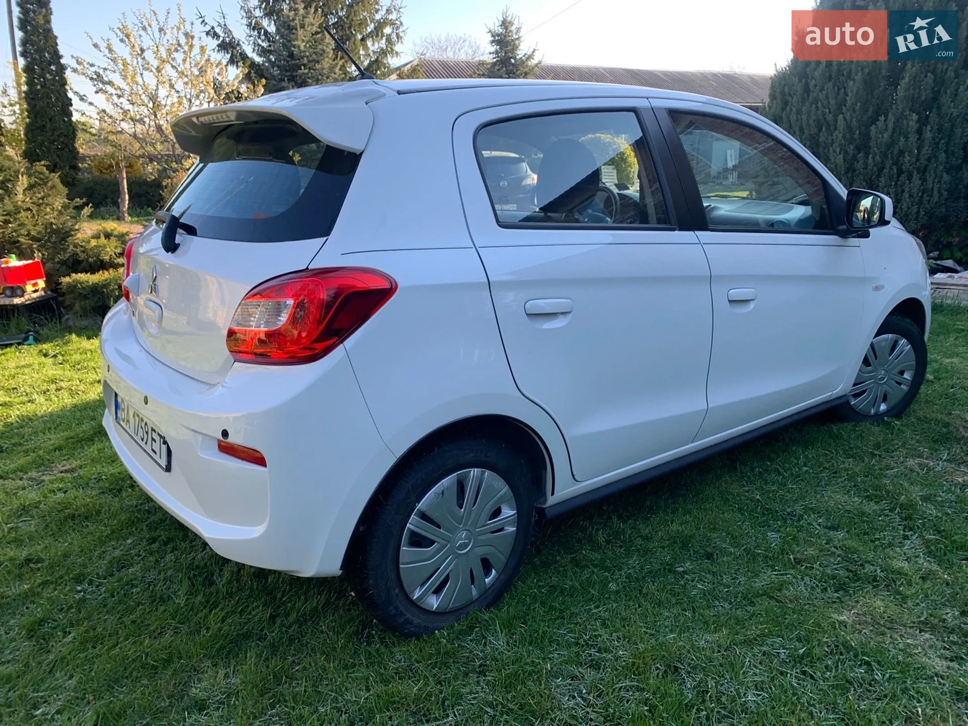 2019 Mitsubishi Mirage - мініатюра 3