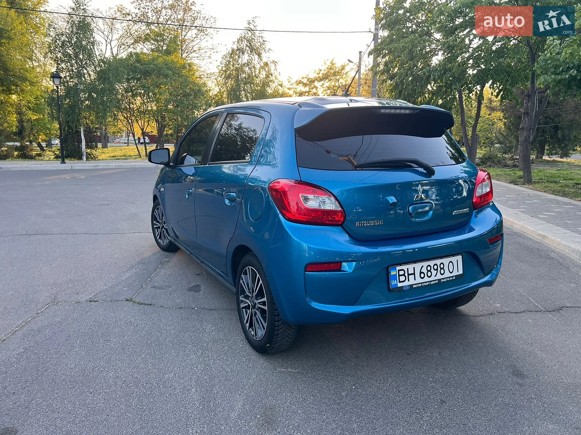 2019 Mitsubishi Mirage - мініатюра 3