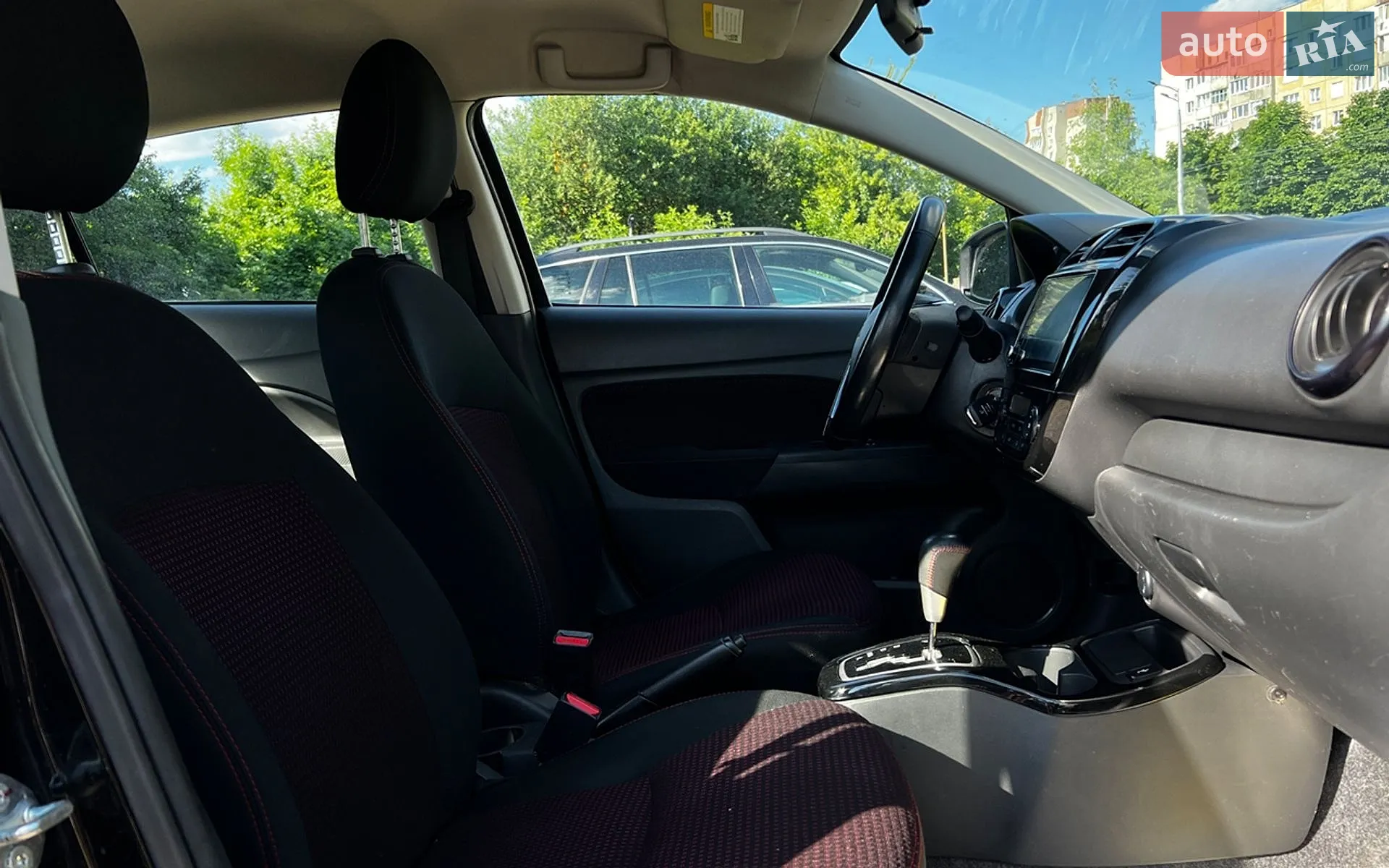 2021 Mitsubishi Mirage - мініатюра 19
