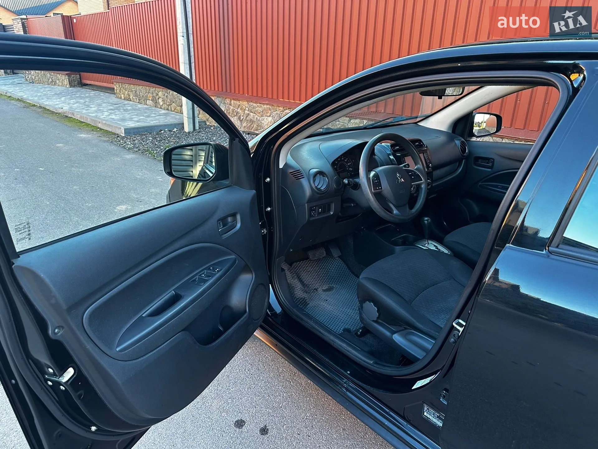 2019 Mitsubishi Mirage - мініатюра 13