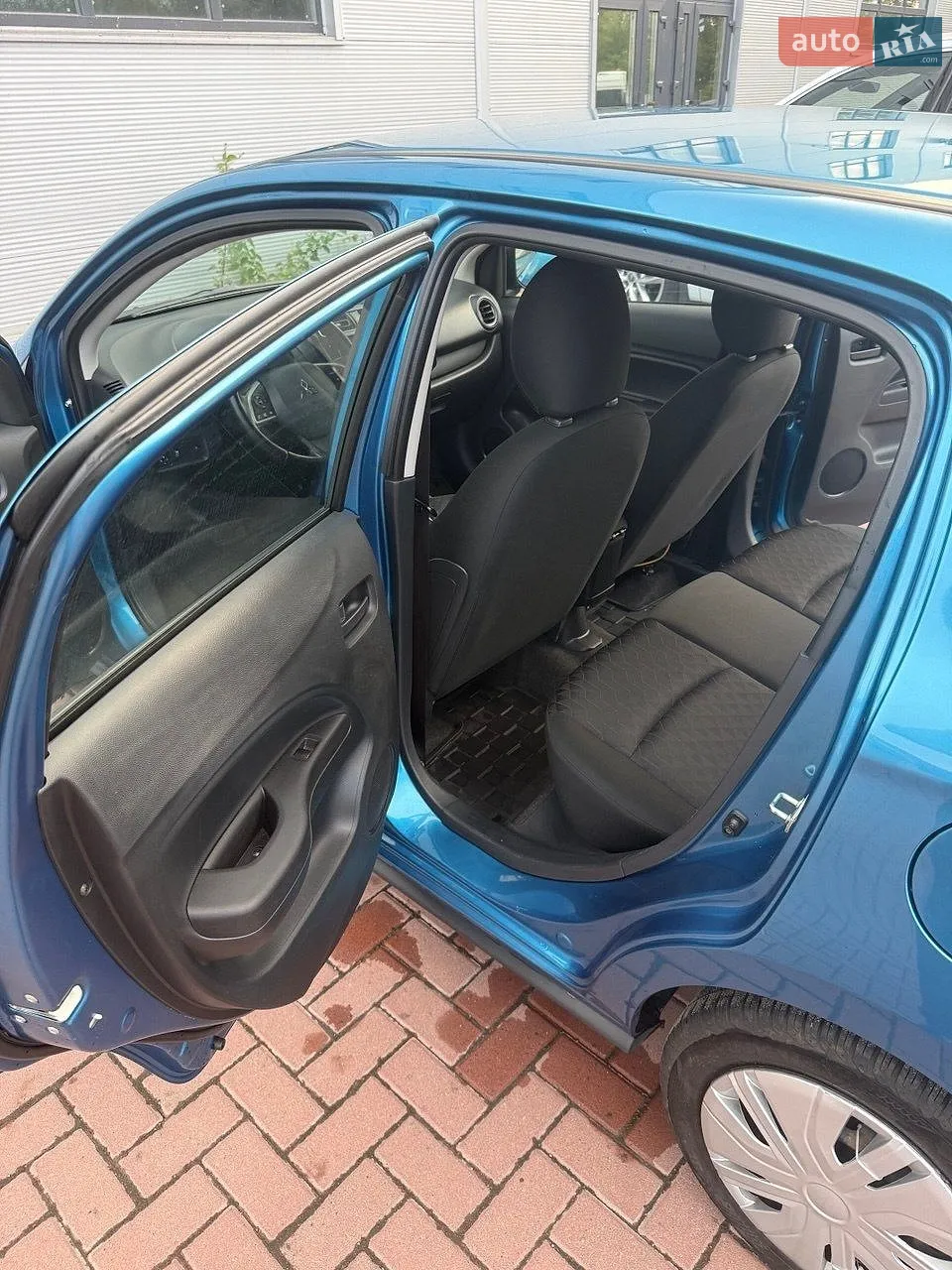 2021 Mitsubishi Mirage - мініатюра 13