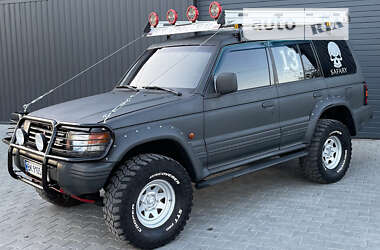 Внедорожник / Кроссовер Mitsubishi Montero 1994 в Ровно