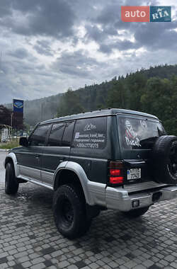 Внедорожник / Кроссовер Mitsubishi Montero 1995 в 