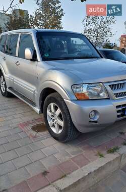 Позашляховик / Кросовер Mitsubishi Montero 2006 в Миколаєві