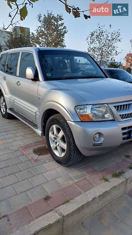 Внедорожник / Кроссовер Mitsubishi Montero 2006 в Николаеве