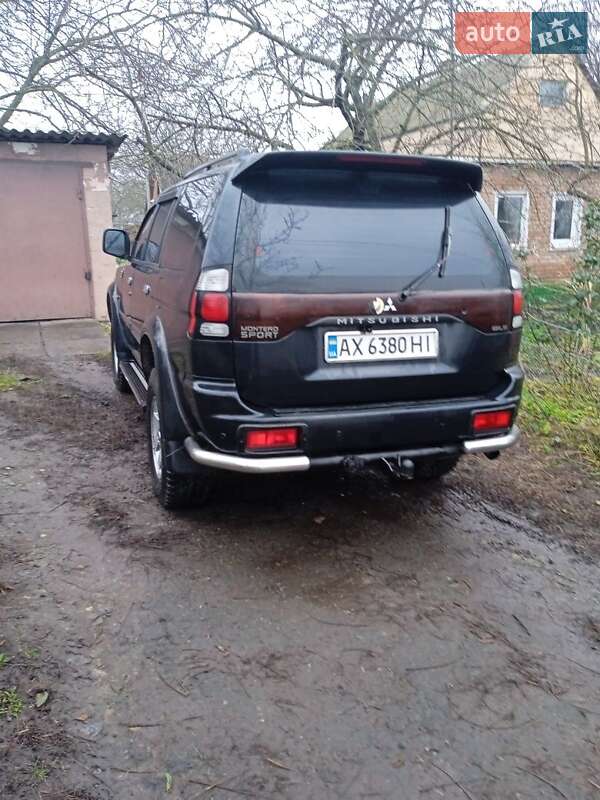 Внедорожник / Кроссовер Mitsubishi Montero 2003 в Машевке