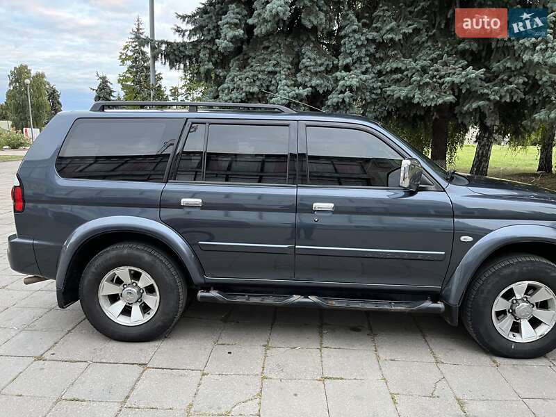 Позашляховик / Кросовер Mitsubishi Nativa 2007 в Харкові