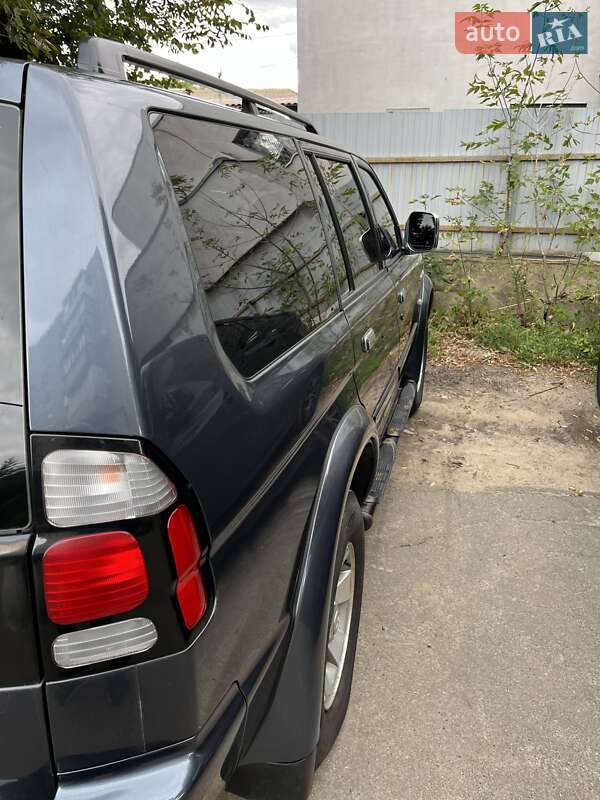 Позашляховик / Кросовер Mitsubishi Nativa 2007 в Харкові