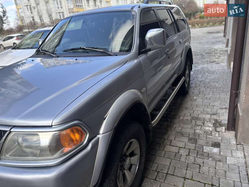 Внедорожник / Кроссовер Mitsubishi Nativa 2008 в Ивано-Франковске