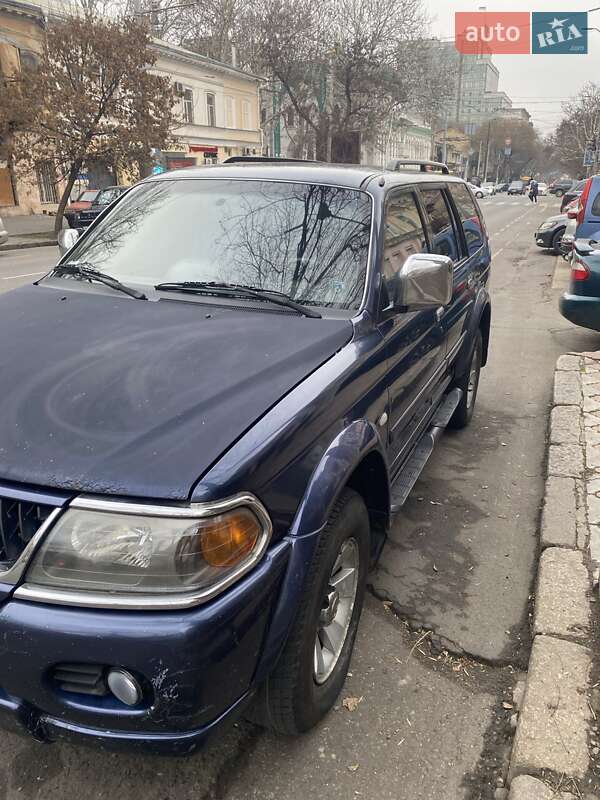 Внедорожник / Кроссовер Mitsubishi Nativa 2008 в Одессе