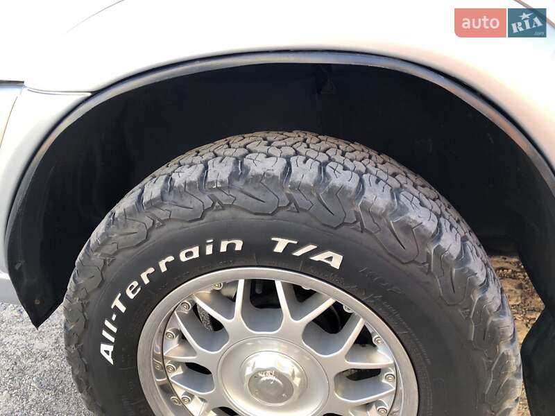 Внедорожник / Кроссовер Mitsubishi Nativa 2008 в Харькове