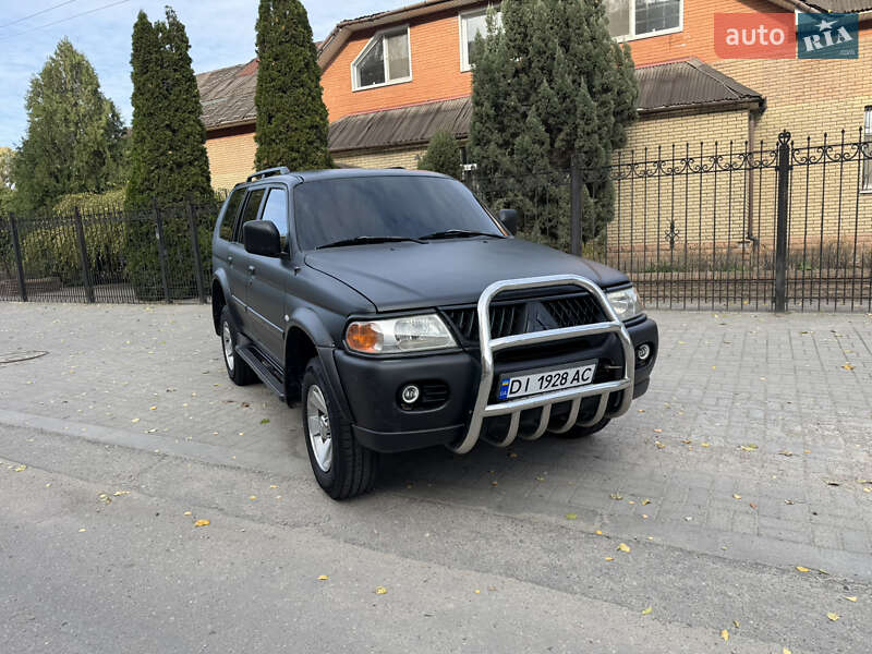 Внедорожник / Кроссовер Mitsubishi Nativa 2007 в Запорожье