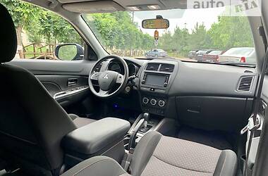 Позашляховик / Кросовер Mitsubishi Outlander Sport 2018 в Миргороді