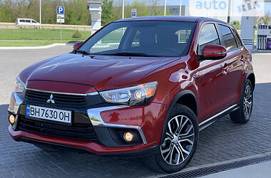 Внедорожник / Кроссовер Mitsubishi Outlander Sport 2018 в Одессе