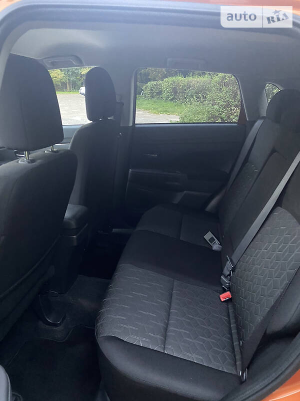 Внедорожник / Кроссовер Mitsubishi Outlander Sport 2019 в Львове