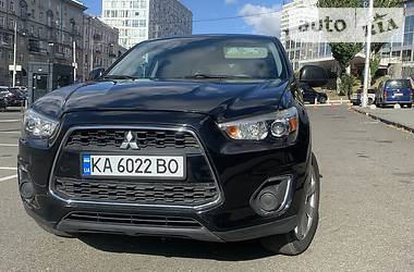 Внедорожник / Кроссовер Mitsubishi Outlander Sport 2014 в Киеве