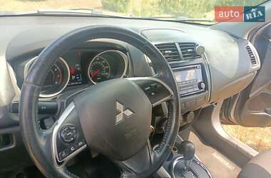 Внедорожник / Кроссовер Mitsubishi Outlander Sport 2013 в Славуте