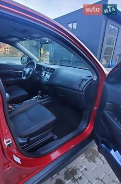 Внедорожник / Кроссовер Mitsubishi Outlander Sport 2015 в 