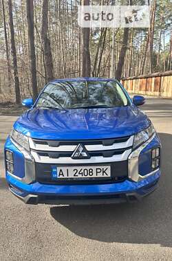 Внедорожник / Кроссовер Mitsubishi Outlander Sport 2019 в Киеве