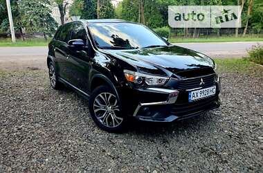 Внедорожник / Кроссовер Mitsubishi Outlander Sport 2016 в Харькове