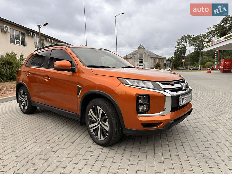 Позашляховик / Кросовер Mitsubishi Outlander Sport 2019 в Житомирі