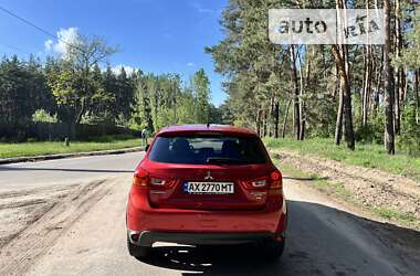 Позашляховик / Кросовер Mitsubishi Outlander Sport 2016 в Харкові