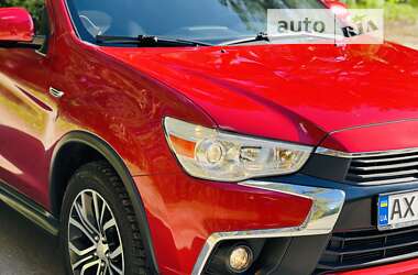 Позашляховик / Кросовер Mitsubishi Outlander Sport 2016 в Харкові