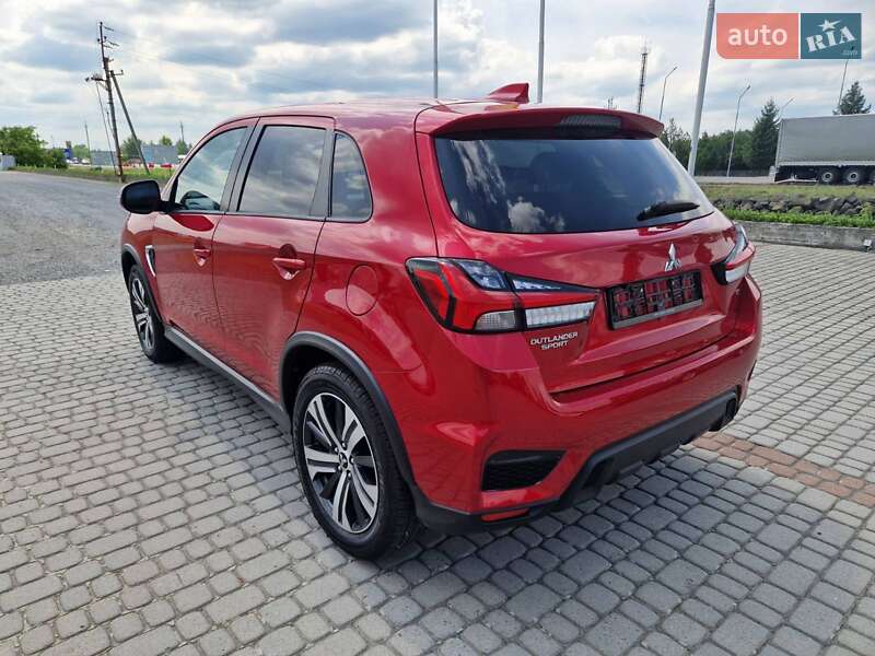 Внедорожник / Кроссовер Mitsubishi Outlander Sport 2019 в Ужгороде