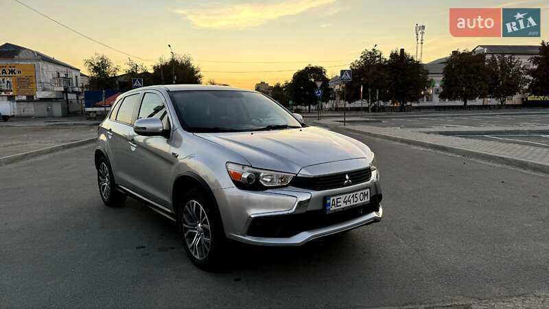 Внедорожник / Кроссовер Mitsubishi Outlander Sport 2018 в Новомосковске фото 5 Внедорожник / Кроссовер Mitsubishi Outlander Sport 2018 в Новомосковске