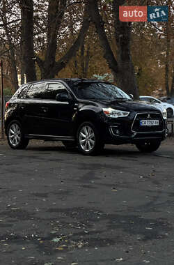 Позашляховик / Кросовер Mitsubishi Outlander Sport 2014 в Черкасах