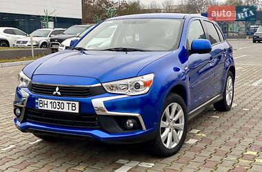 Внедорожник / Кроссовер Mitsubishi Outlander Sport 2014 в Одессе