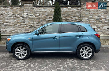 Внедорожник / Кроссовер Mitsubishi Outlander Sport 2012 в Киеве