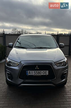 Позашляховик / Кросовер Mitsubishi Outlander Sport 2015 в Таращі