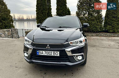 Внедорожник / Кроссовер Mitsubishi Outlander Sport 2017 в Кропивницком