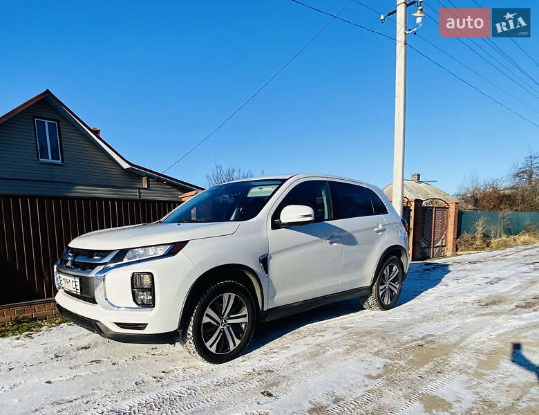Внедорожник / Кроссовер Mitsubishi Outlander Sport 2019 в Чернигове