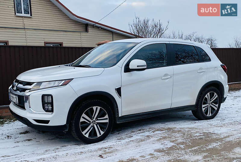 Внедорожник / Кроссовер Mitsubishi Outlander Sport 2019 в Чернигове