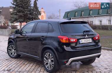 Внедорожник / Кроссовер Mitsubishi Outlander Sport 2016 в Белой Церкви