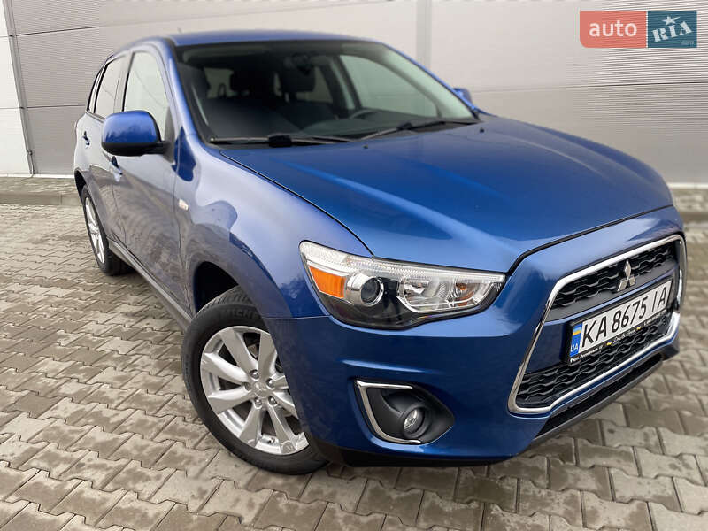 Внедорожник / Кроссовер Mitsubishi Outlander Sport 2015 в Киеве