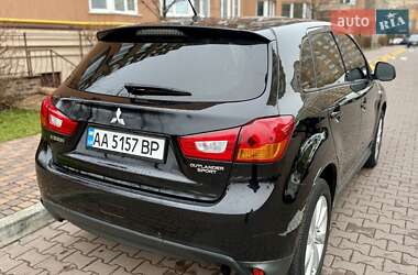 Позашляховик / Кросовер Mitsubishi Outlander Sport 2014 в Києві