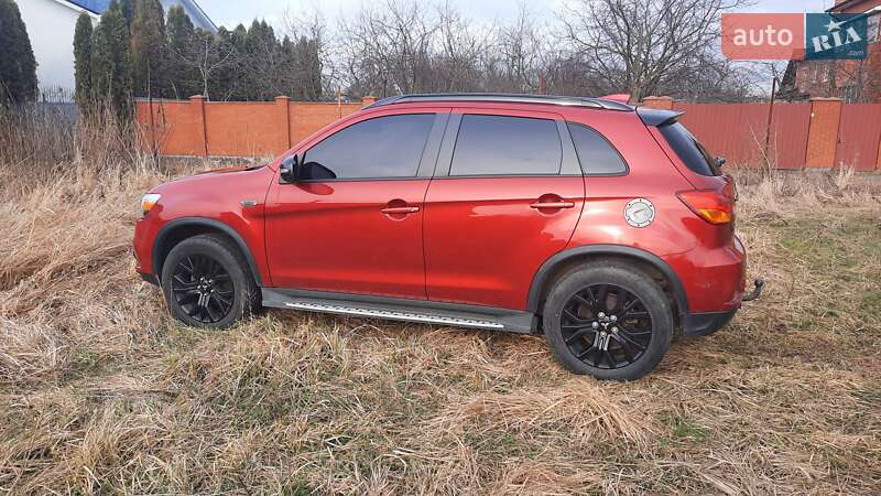Позашляховик / Кросовер Mitsubishi Outlander Sport 2019 в Києві