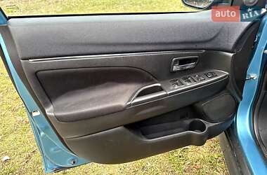Внедорожник / Кроссовер Mitsubishi Outlander Sport 2013 в 